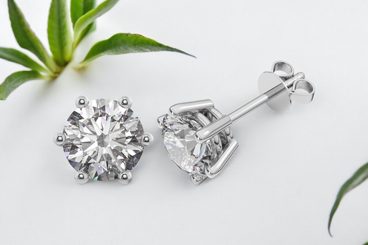 Round Brilliant Diamond 6-prongs Basket Set Stud Earrings