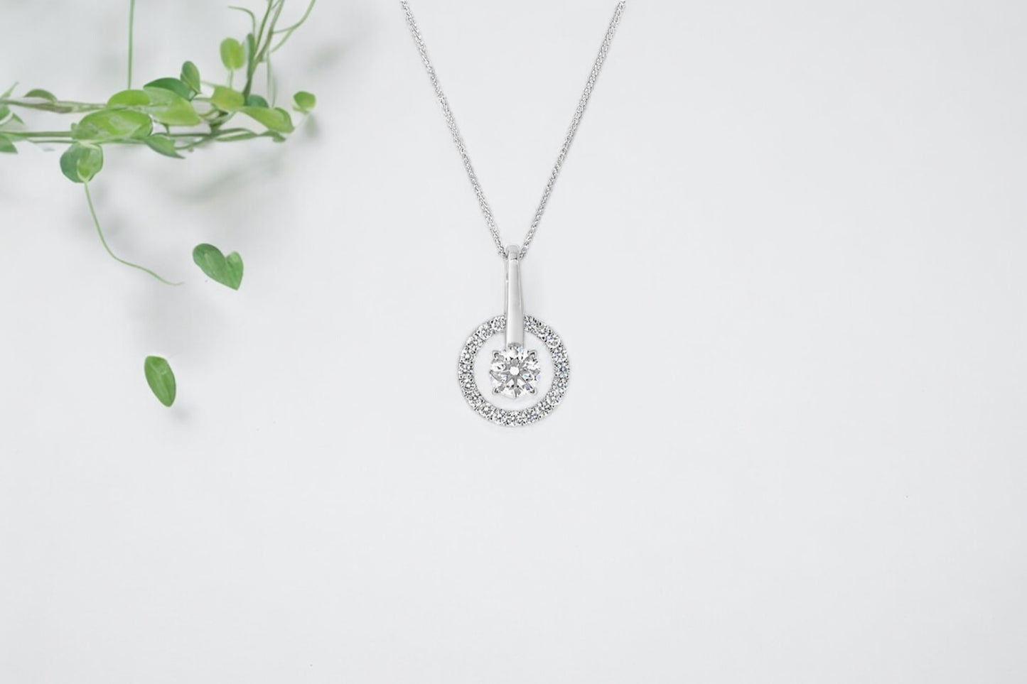 Round Brilliant Diamond Halo Pendant